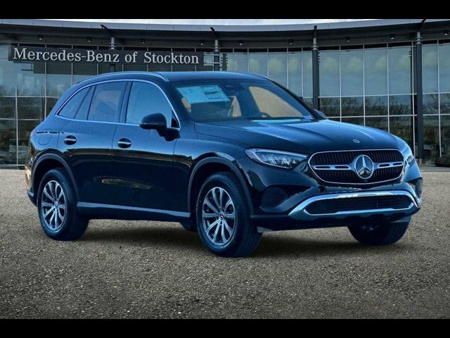 2025 Mercedes-Benz GLC 300