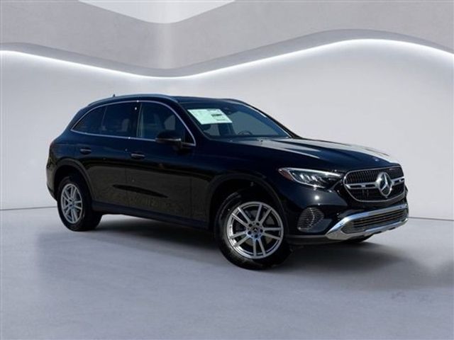 2025 Mercedes-Benz GLC 300