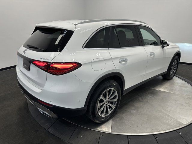 2025 Mercedes-Benz GLC 300