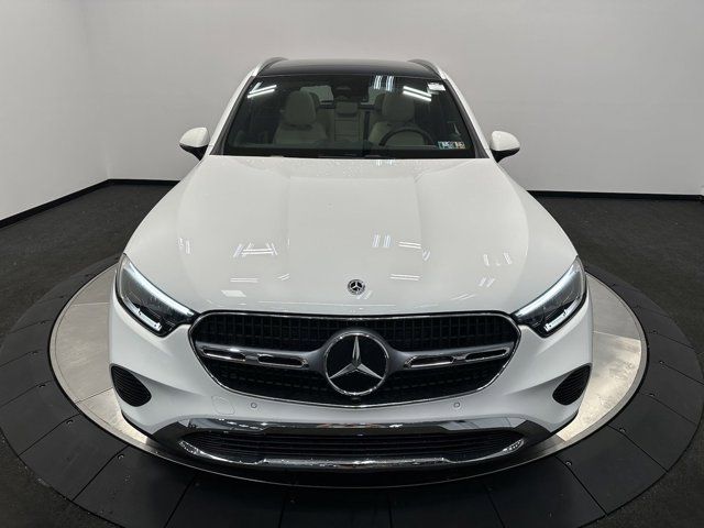 2025 Mercedes-Benz GLC 300