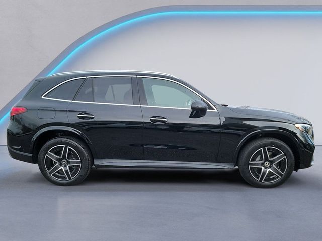 2025 Mercedes-Benz GLC 300