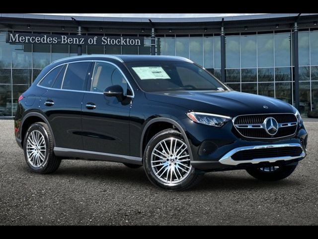 2025 Mercedes-Benz GLC 300