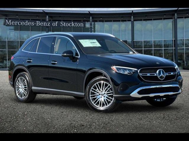 2025 Mercedes-Benz GLC 300