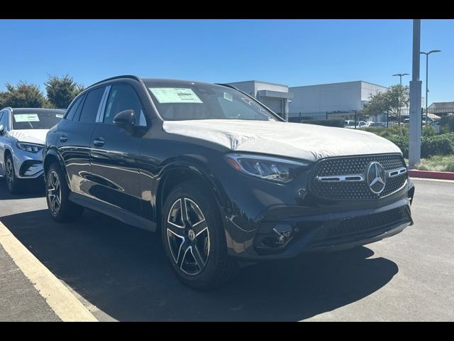 2025 Mercedes-Benz GLC 300