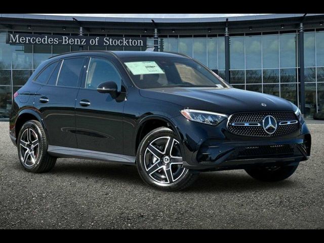 2025 Mercedes-Benz GLC 300