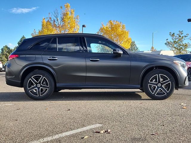 2025 Mercedes-Benz GLC 300