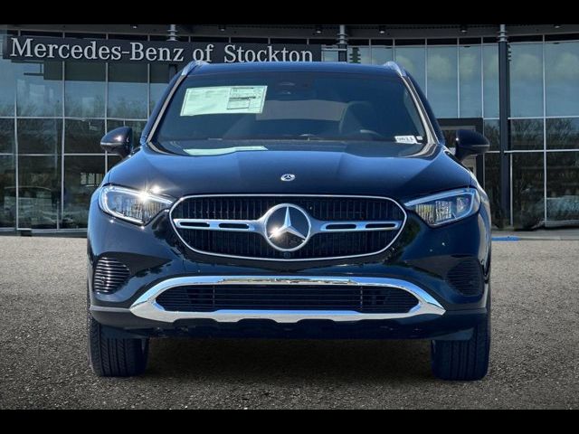 2025 Mercedes-Benz GLC 300