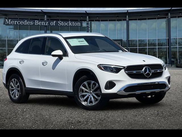 2025 Mercedes-Benz GLC 300