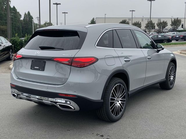 2025 Mercedes-Benz GLC 300