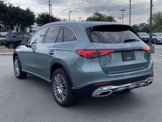 2025 Mercedes-Benz GLC 300