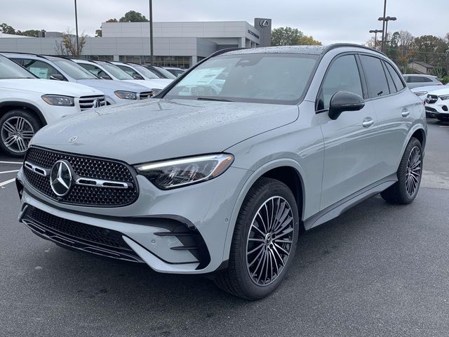 2025 Mercedes-Benz GLC 300