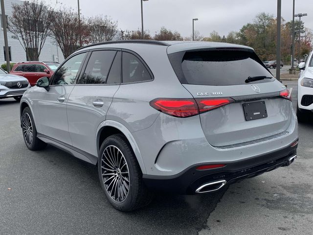 2025 Mercedes-Benz GLC 300