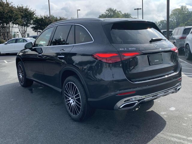 2025 Mercedes-Benz GLC 300