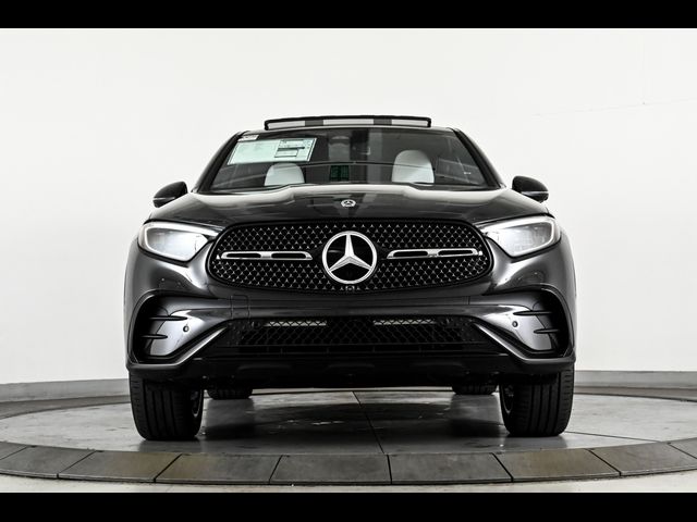 2025 Mercedes-Benz GLC 300