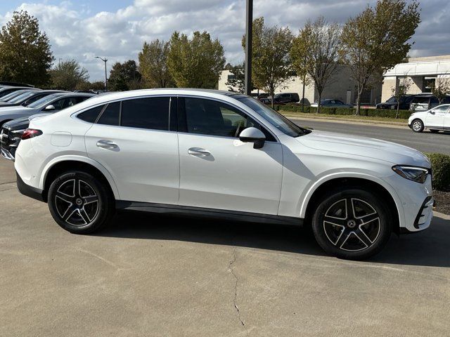 2025 Mercedes-Benz GLC 300