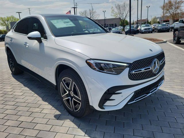 2025 Mercedes-Benz GLC 300