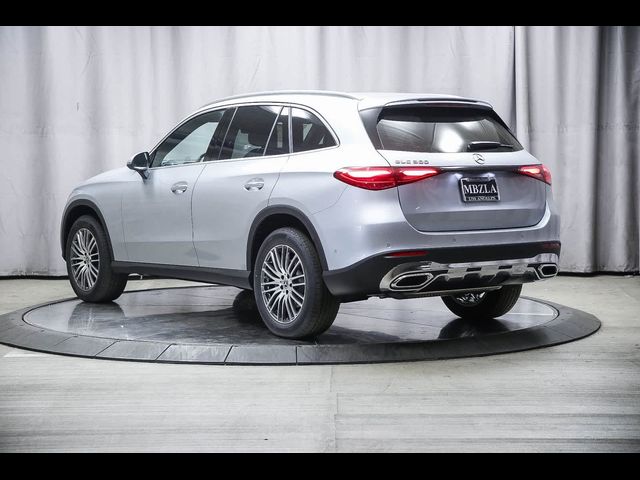 2025 Mercedes-Benz GLC 300