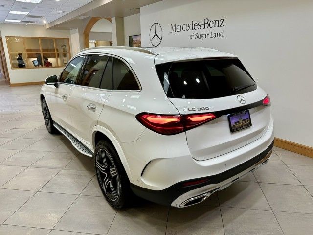 2025 Mercedes-Benz GLC 300