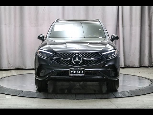 2025 Mercedes-Benz GLC 300