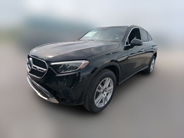 2025 Mercedes-Benz GLC 300