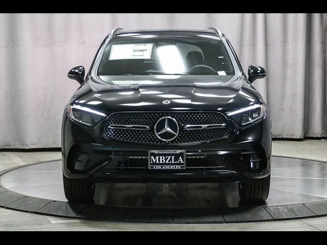 2025 Mercedes-Benz GLC 300