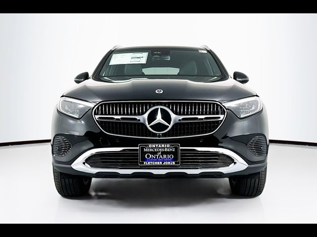 2025 Mercedes-Benz GLC 300