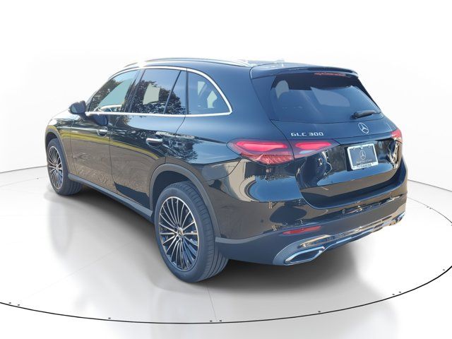 2025 Mercedes-Benz GLC 300