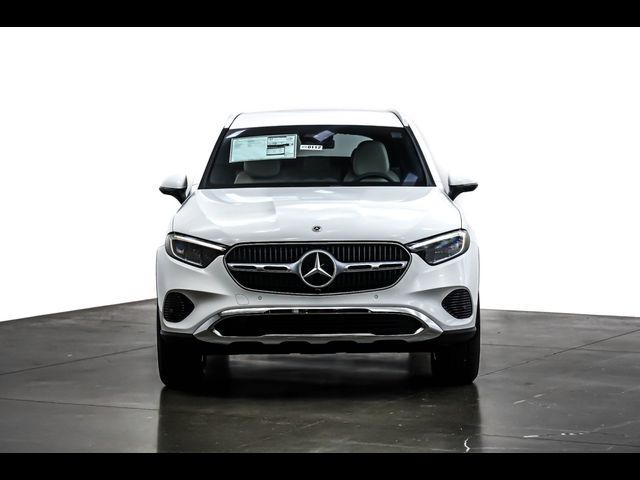 2025 Mercedes-Benz GLC 300