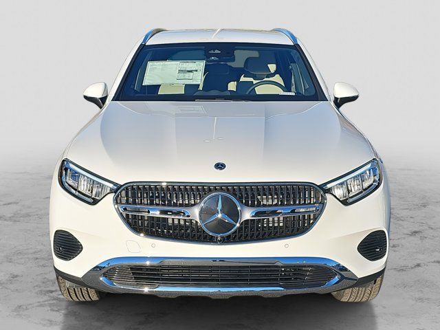 2025 Mercedes-Benz GLC 300