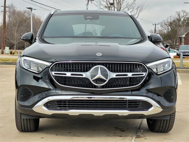 2025 Mercedes-Benz GLC 300