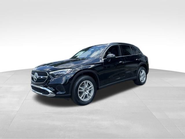 2025 Mercedes-Benz GLC 300