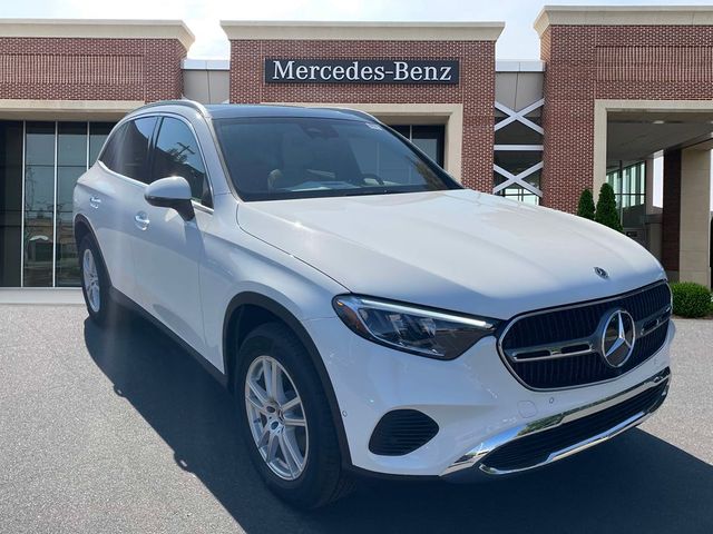 2025 Mercedes-Benz GLC 300