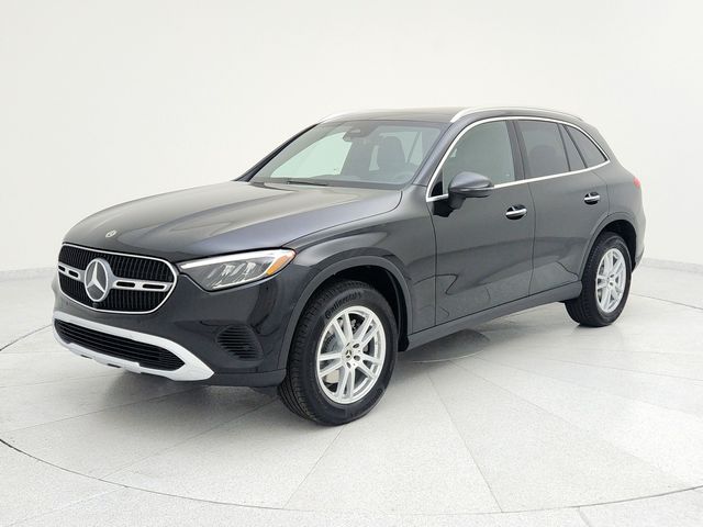 2025 Mercedes-Benz GLC 300