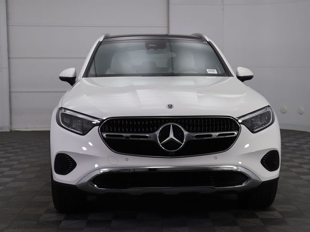 2025 Mercedes-Benz GLC 300