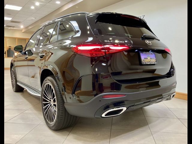 2025 Mercedes-Benz GLC 300