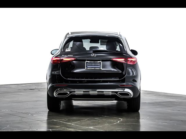 2025 Mercedes-Benz GLC 300