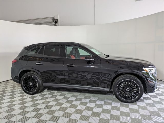 2025 Mercedes-Benz GLC 300