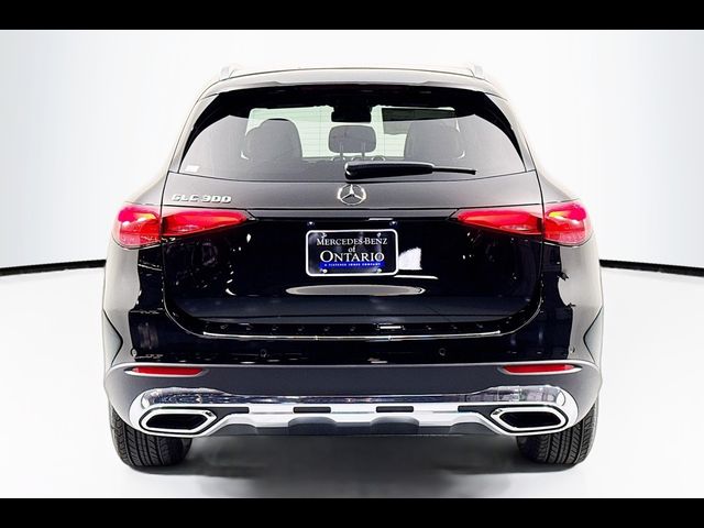 2025 Mercedes-Benz GLC 300