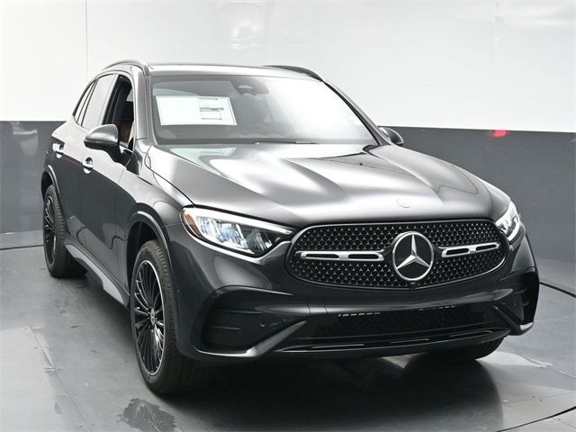 2025 Mercedes-Benz GLC 300