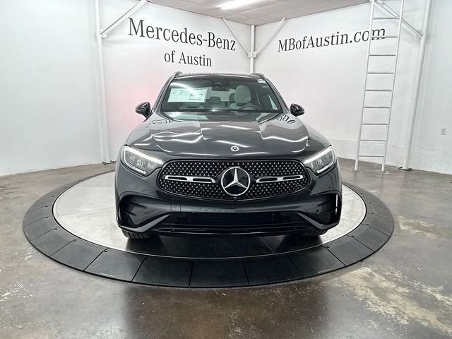 2025 Mercedes-Benz GLC 300