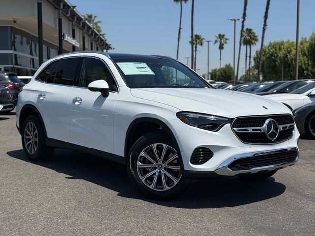 2025 Mercedes-Benz GLC 300