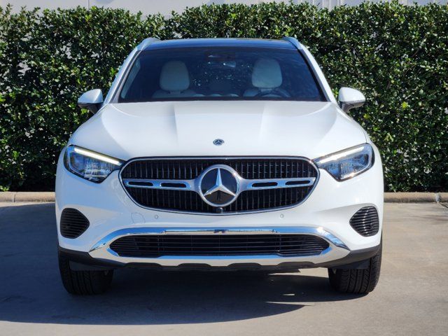 2025 Mercedes-Benz GLC 300