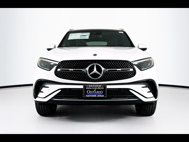 2025 Mercedes-Benz GLC 300