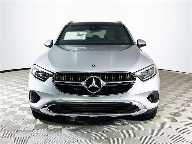 2025 Mercedes-Benz GLC 300