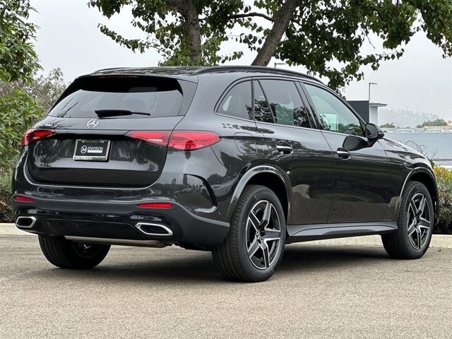 2025 Mercedes-Benz GLC 300