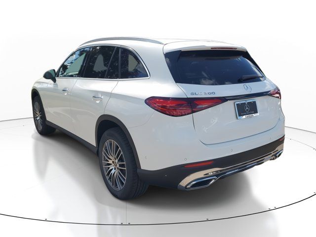 2025 Mercedes-Benz GLC 300