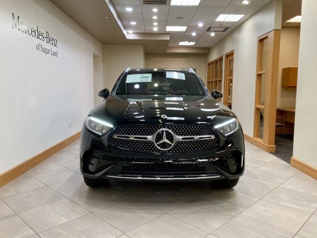 2025 Mercedes-Benz GLC 300