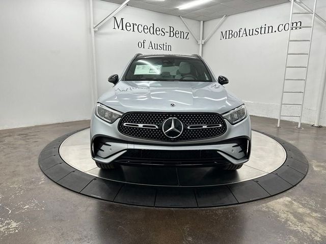 2025 Mercedes-Benz GLC 300