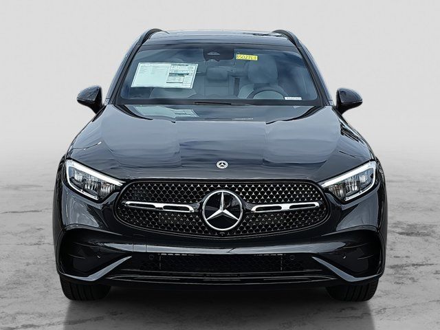 2025 Mercedes-Benz GLC 300