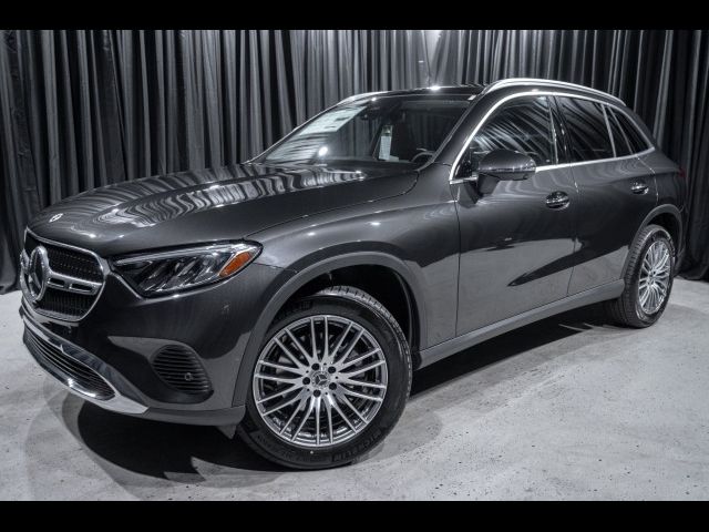 2025 Mercedes-Benz GLC 300